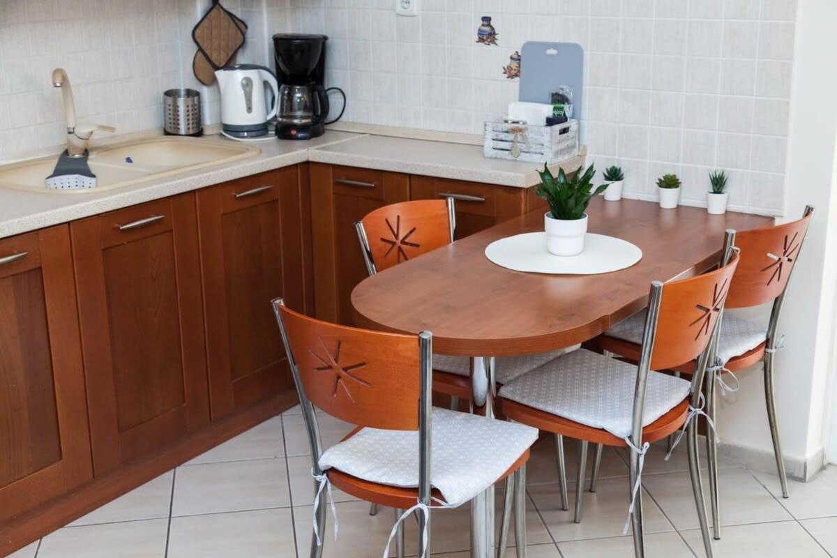Lovely Apt In Peristeri Atina Dış mekan fotoğraf