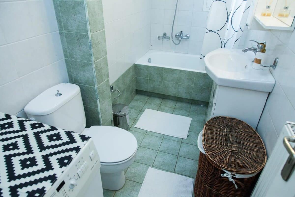 Lovely Apt In Peristeri Atina Dış mekan fotoğraf